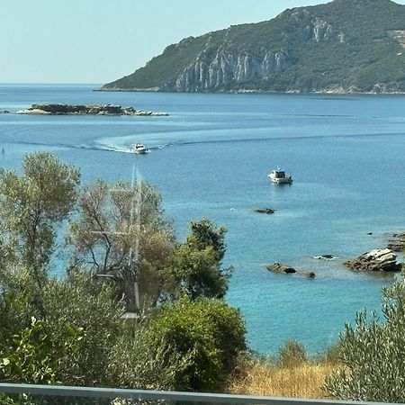 Acra Melia Apartment Palaiontsiflikion Bagian luar foto