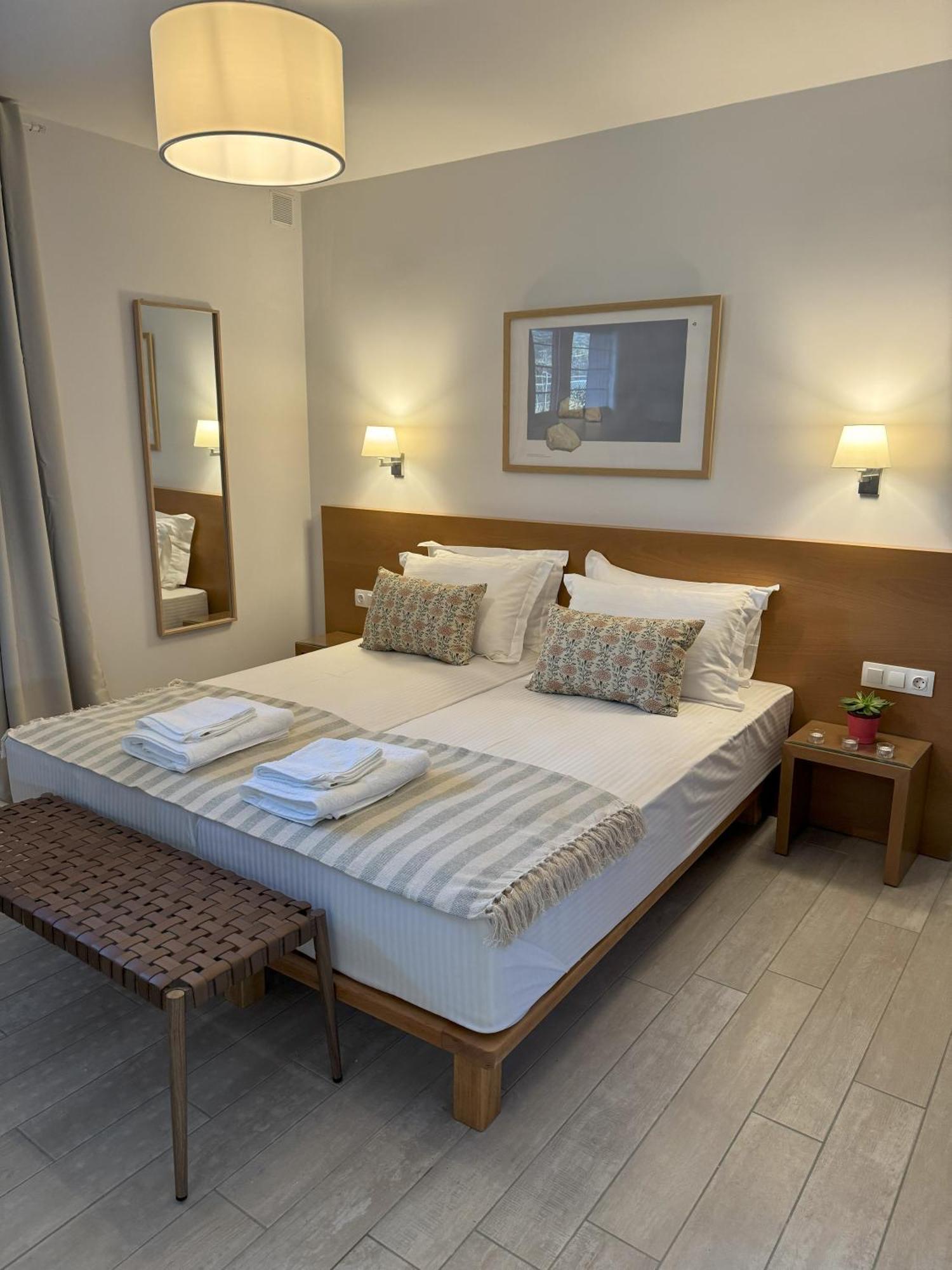 Acra Melia Apartment Palaiontsiflikion Bagian luar foto