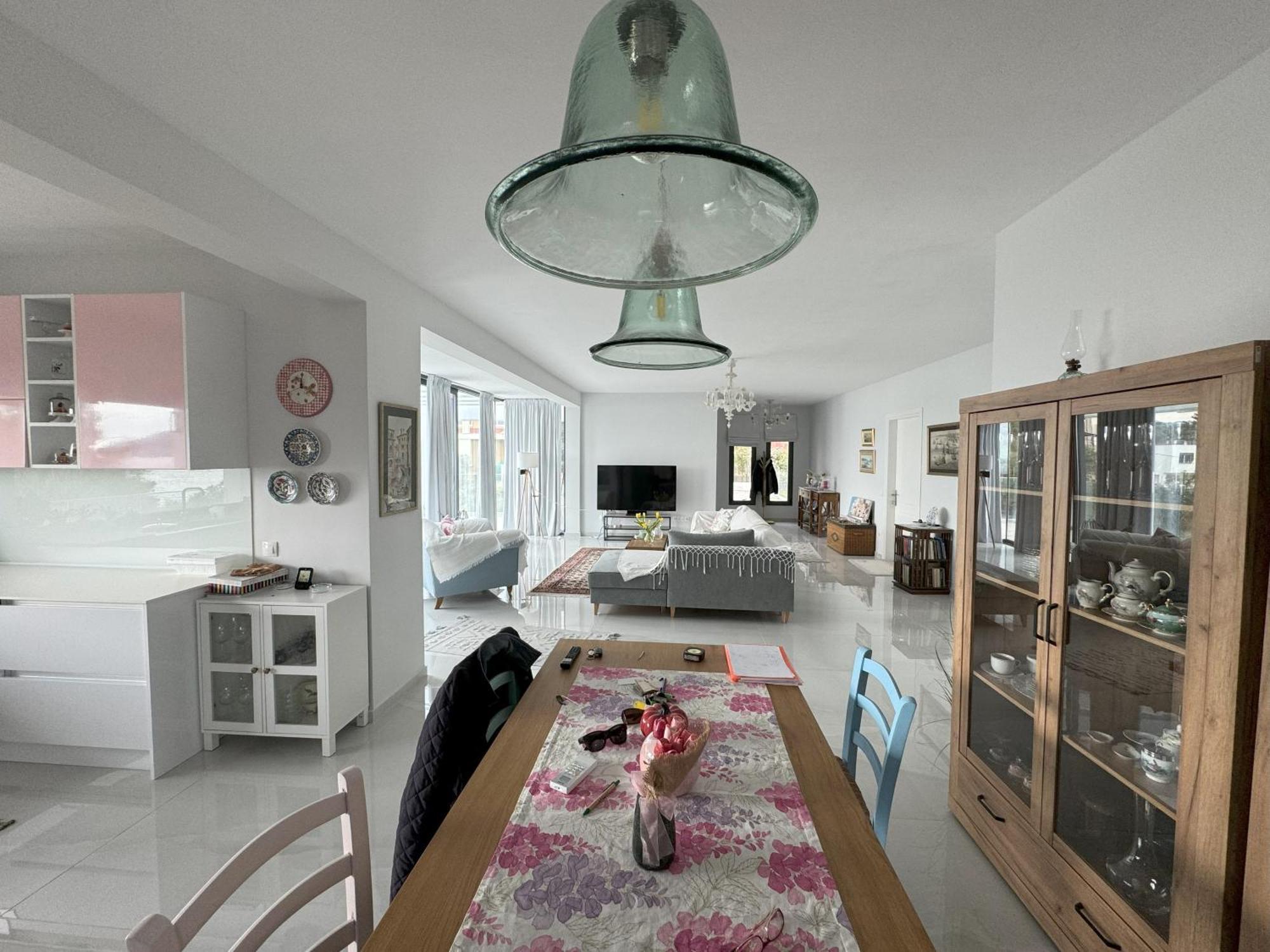 Acra Melia Apartment Palaiontsiflikion Bagian luar foto