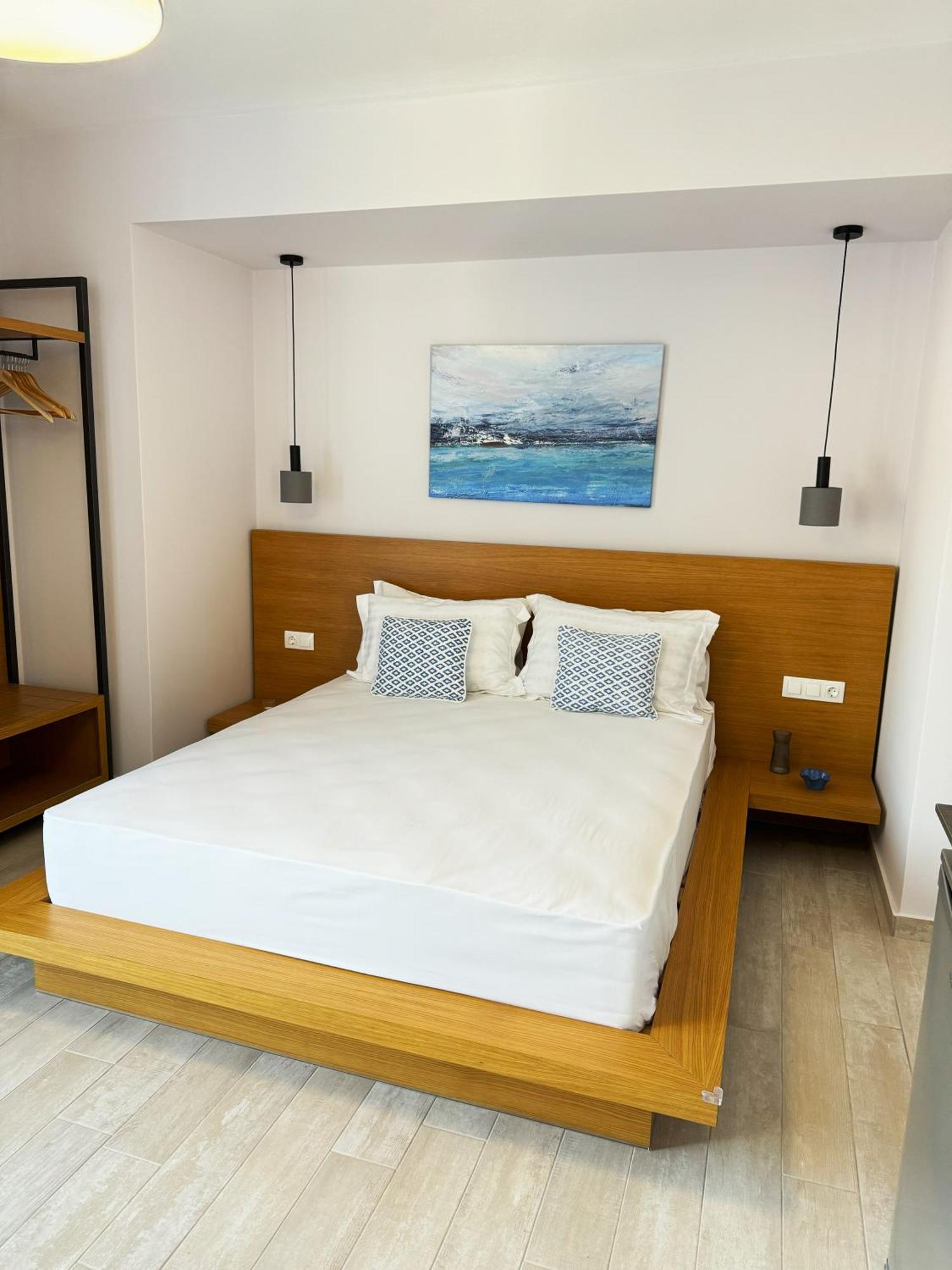 Acra Melia Apartment Palaiontsiflikion Bagian luar foto