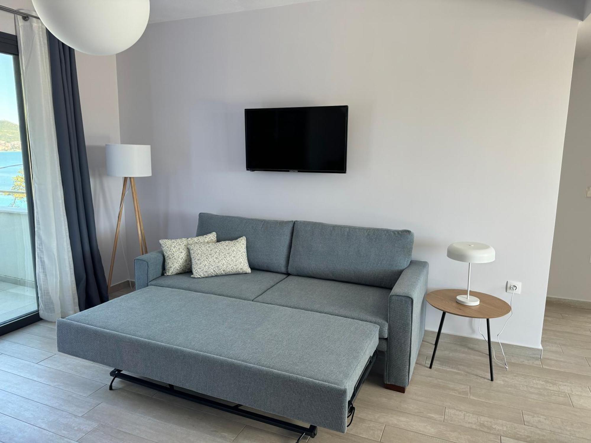 Acra Melia Apartment Palaiontsiflikion Bagian luar foto