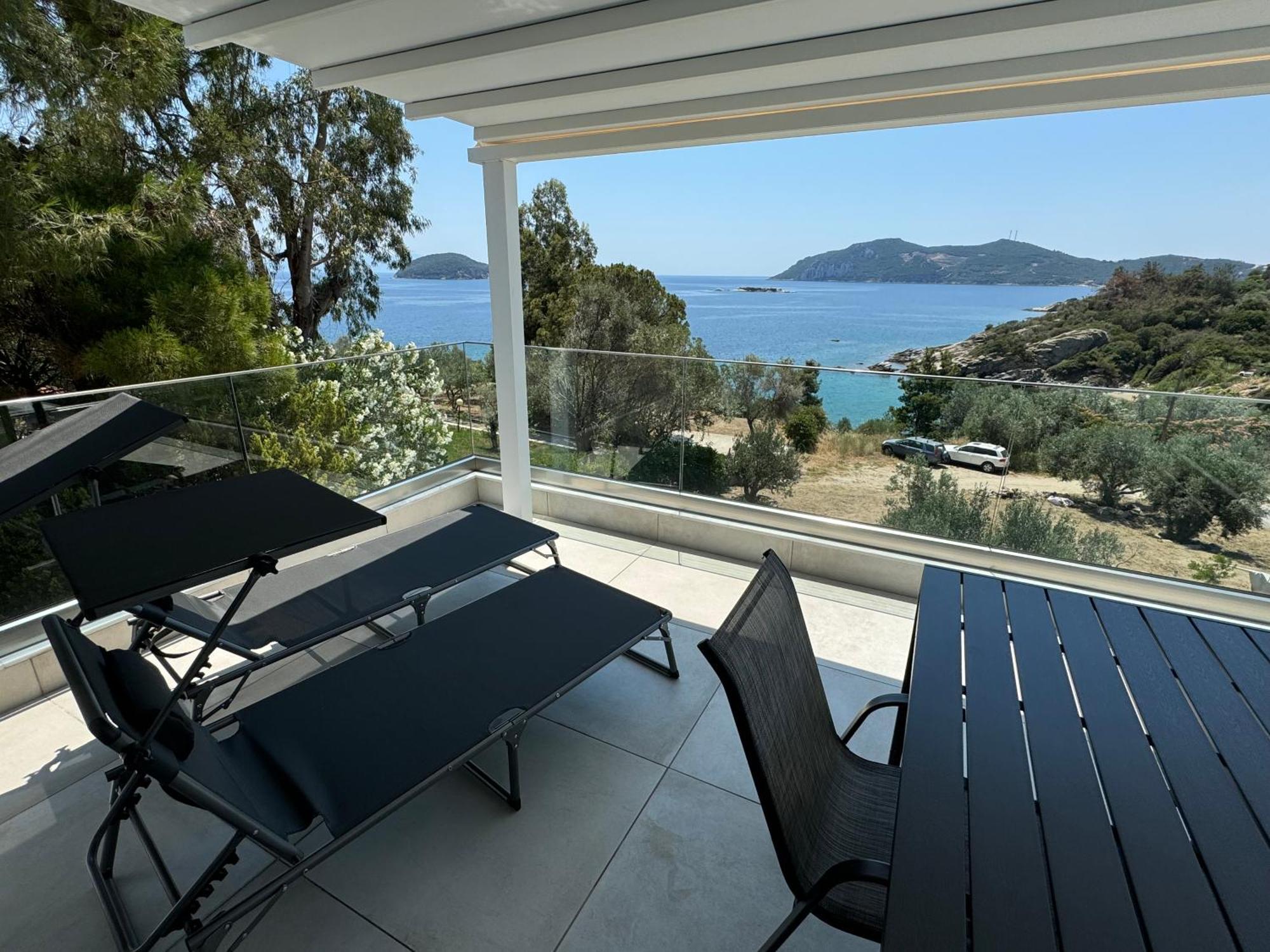 Acra Melia Apartment Palaiontsiflikion Bagian luar foto